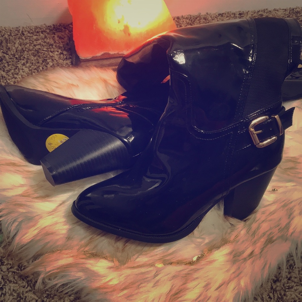 BRAND NEW hi  paten leather booties